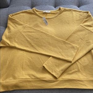Mustard color sweater/pull over sweatshirt, sizeXL